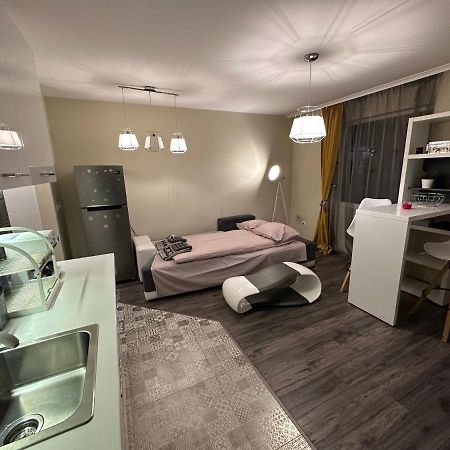 Uni Time Apartment By Lmg Szófia Kültér fotó